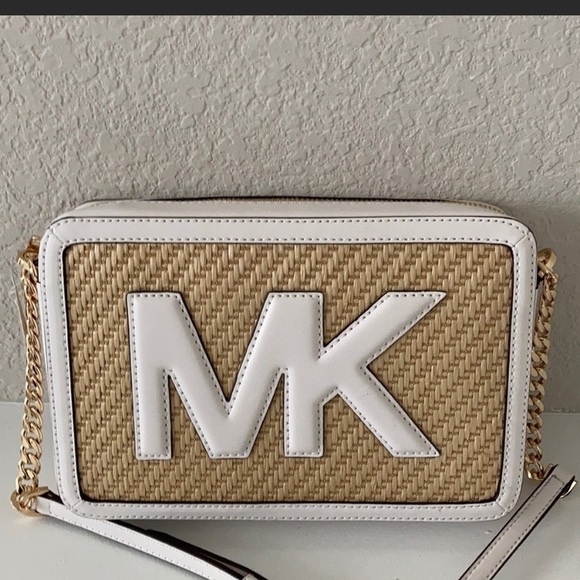 BOGO Michael Kors purse white with gold straps - Picture 8 of 8